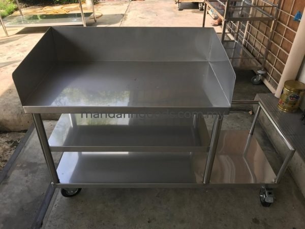 Cooking Table with Rack and Gas Holder
