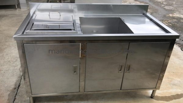 Stainless steel tea counter with cabinet